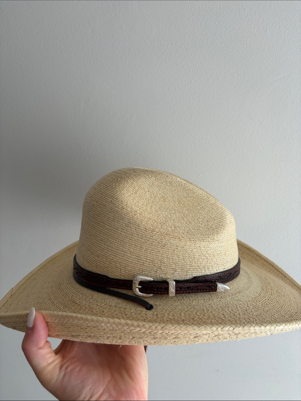 Stetson Natural Straw Hat with Dark Brown Leather Band - Picture 3 of 11